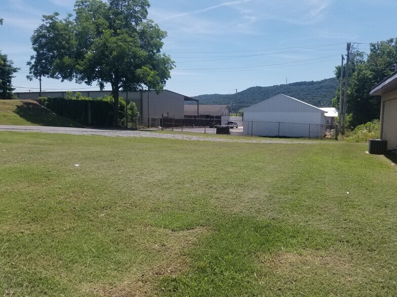 More Photos Of 1215 Blount Ave, Guntersville Flex For Lease