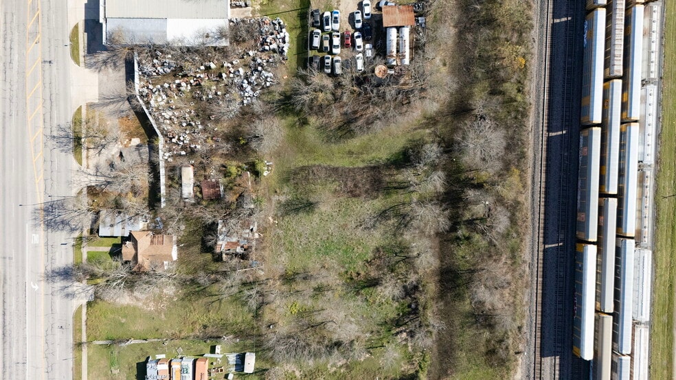 More Photos Of 919 W 2nd St, Taylor Land For Sale