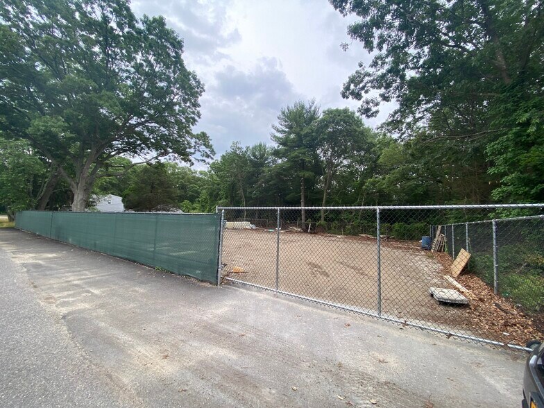 Primary Photo Of 386 High St, Holbrook Land For Lease