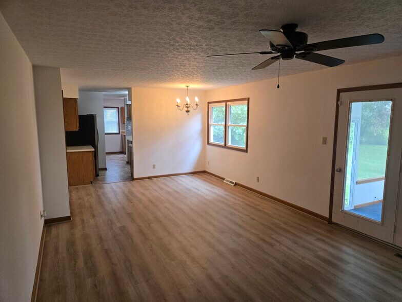 More Photos Of 11280 US Highway 23, Lockbourne Office Residential For Sale