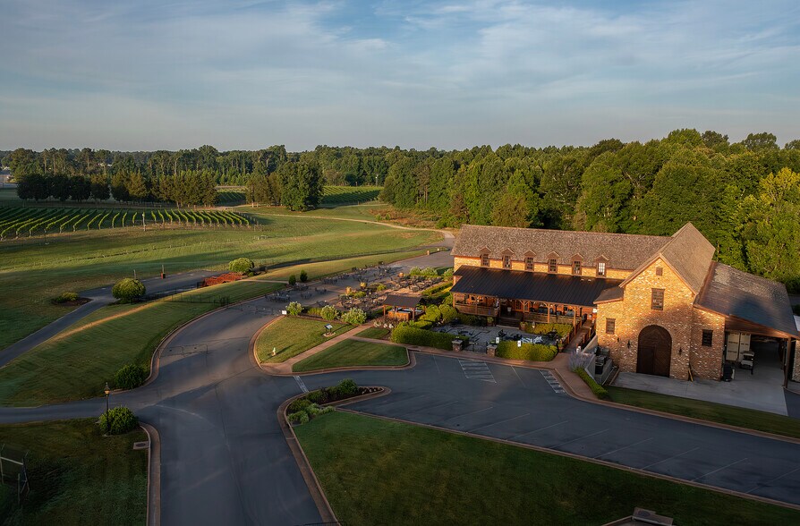 More Photos Of 8400 Old Church Rd, New Kent Winery Vineyard For Sale