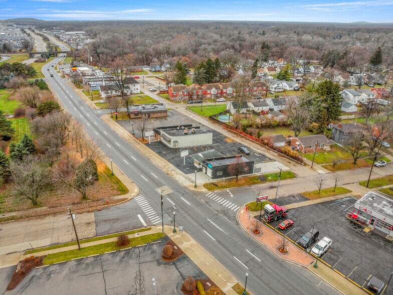 More Photos Of 35812 W Michigan Ave, Wayne Carwash For Lease
