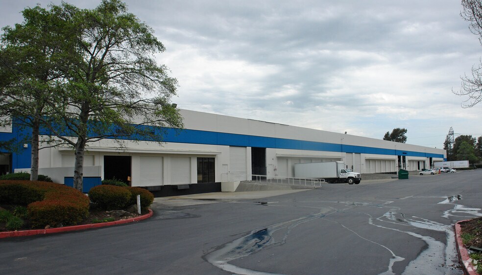 More Photos Of 6902 Patterson Pass Rd, Livermore Warehouse For Lease