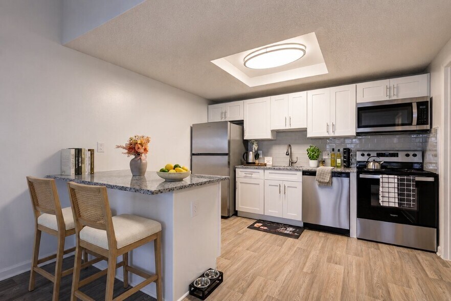 More Photos Of 18933 Quercus Dr, Hudson Apartments For Sale