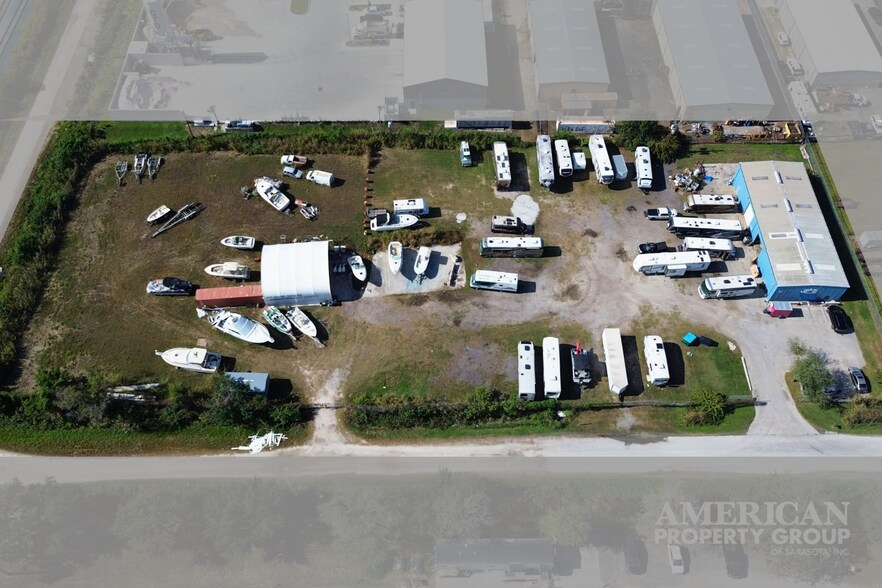 More Photos Of 1323 20th Ave, Palmetto Warehouse For Lease