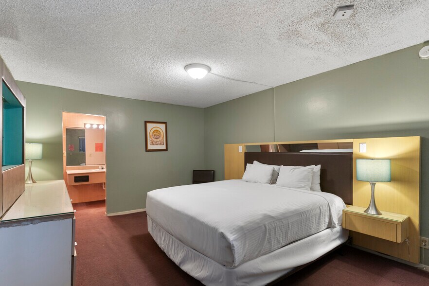 More Photos Of 1322 Fremont St, Las Vegas Hospitality For Sale