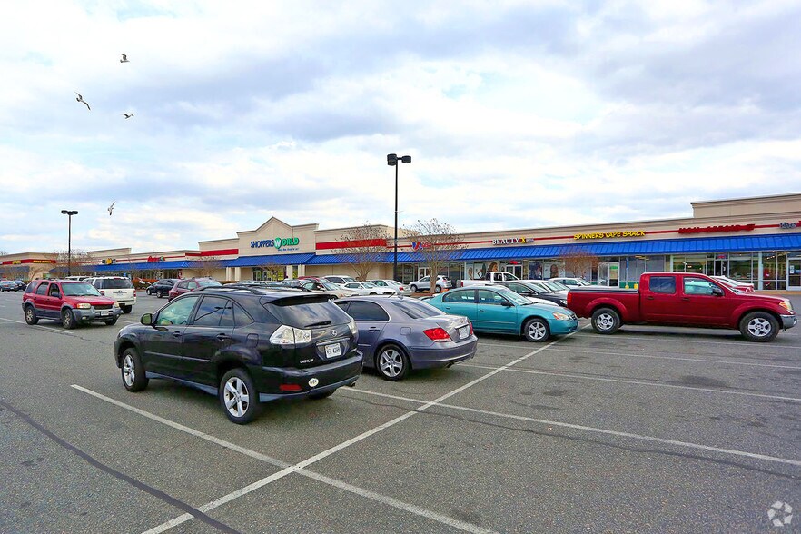 Primary Photo Of 4040 Victory Blvd, Portsmouth Unknown For Lease