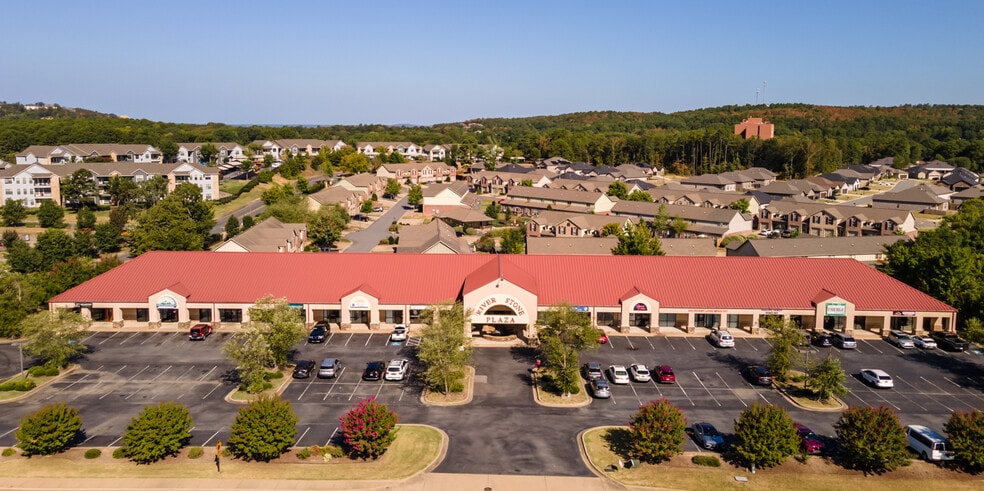 More Photos Of 2001 Club Manor Dr, Maumelle Unknown For Lease