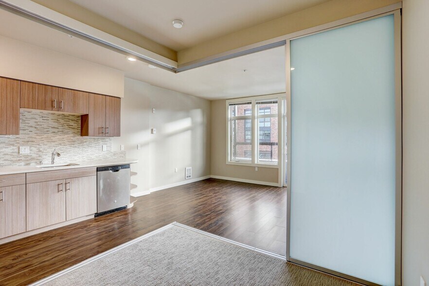 More Photos Of 954 E Union St, Seattle Apartments For Lease