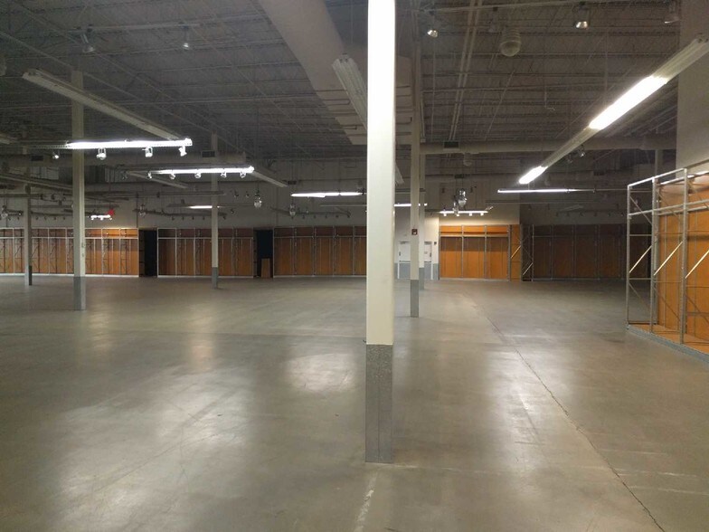 More Photos Of 4800 N Texoma Pky, Sherman Unknown For Lease