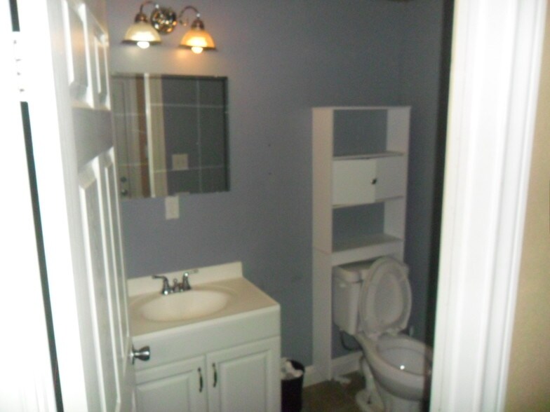 More Photos Of 3101 N Highway 183, Liberty Hill Warehouse For Sale