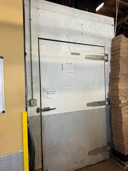 More Photos Of 2229 N Davidson St, Charlotte Warehouse For Sale