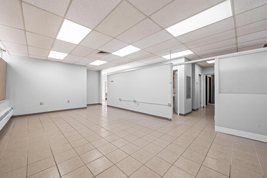 More Photos Of 325 Bridge St, Old Forge Manufacturing For Lease