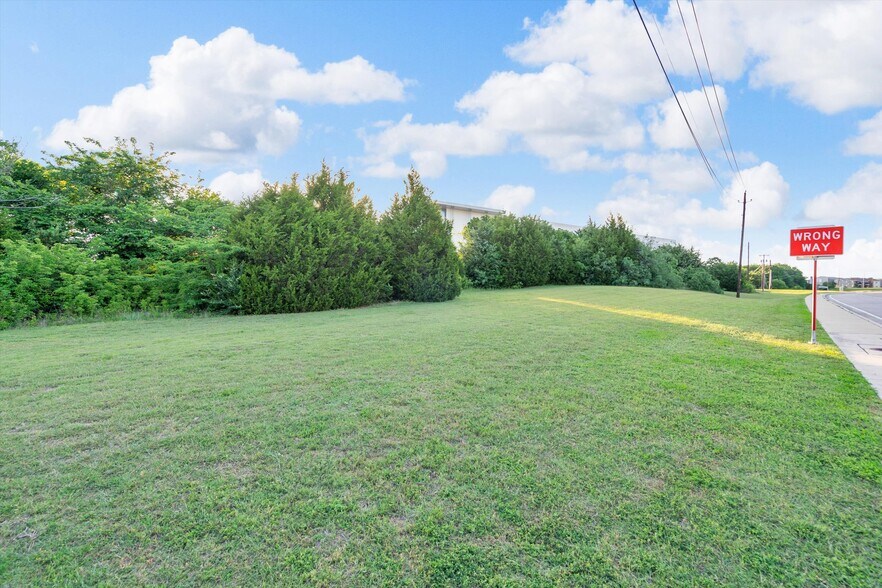 More Photos Of 901 NW 19th St, Grand Prairie Land For Sale