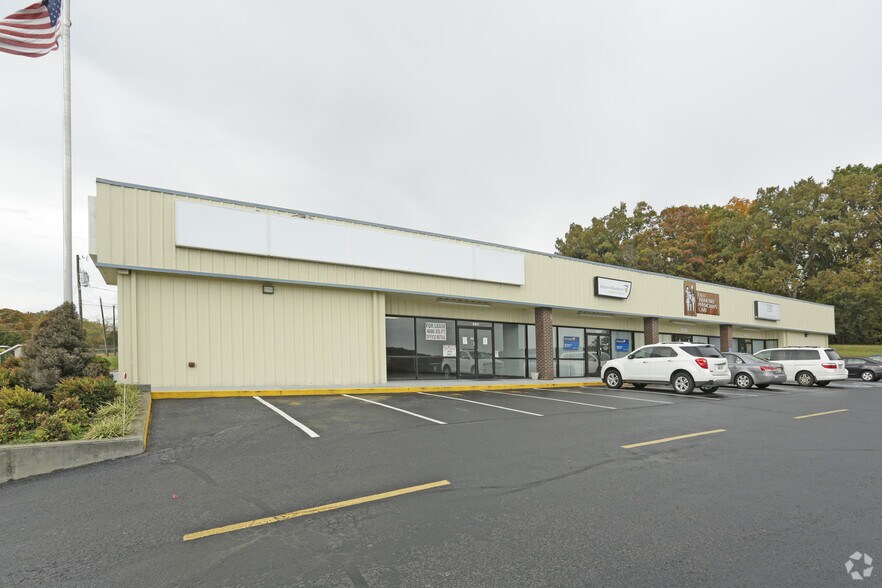 More Photos Of 5911-5921 Rutledge Pike, Knoxville Medical For Lease