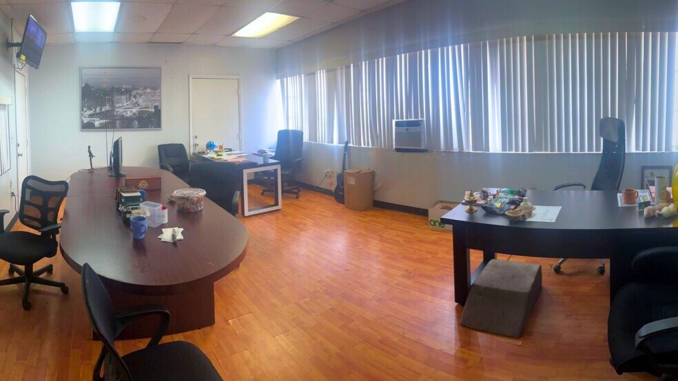 More Photos Of 1217 NW 21st Ave, Miami Distribution For Lease