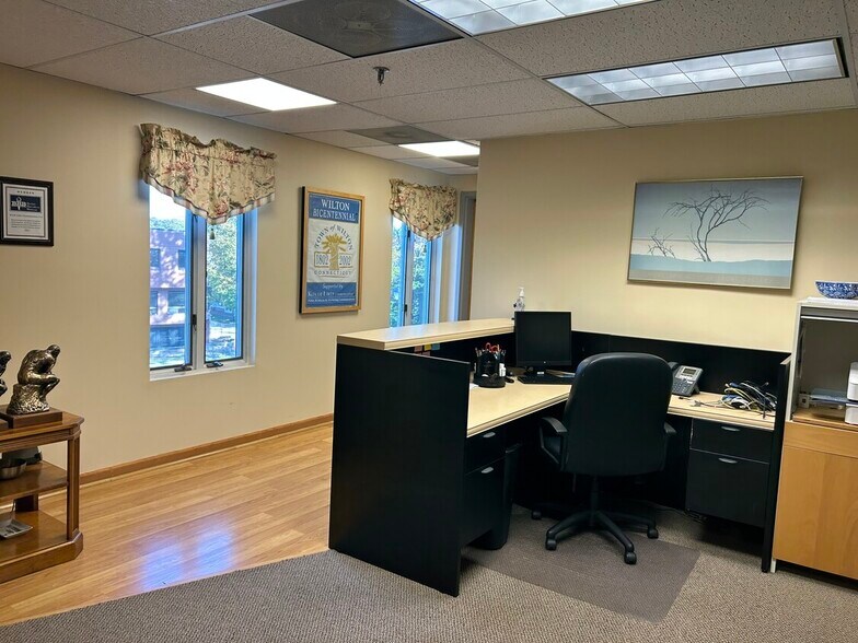 More Photos Of 23 Hubbard Rd, Wilton Medical For Lease