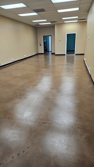 More Photos Of 1115 S Taylor Ave, Montebello Truck Terminal For Lease