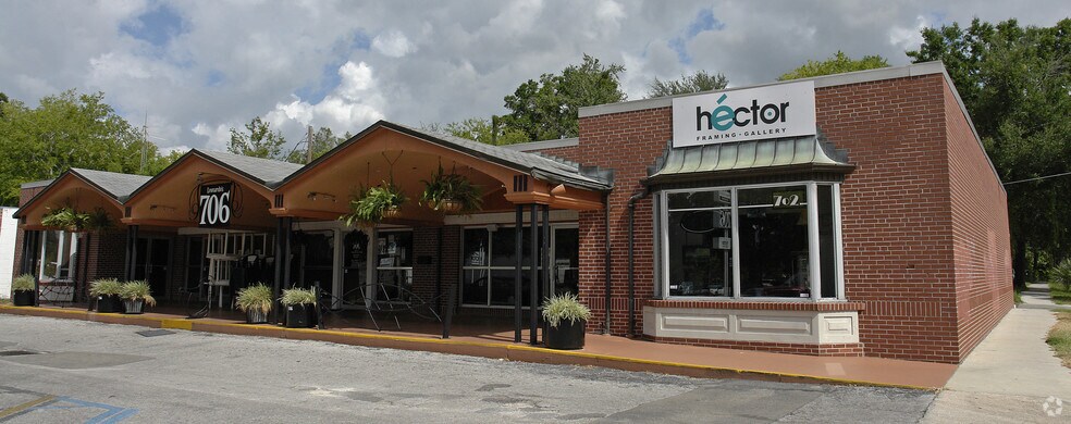 More Photos Of 702 W University Ave, Gainesville Unknown For Lease