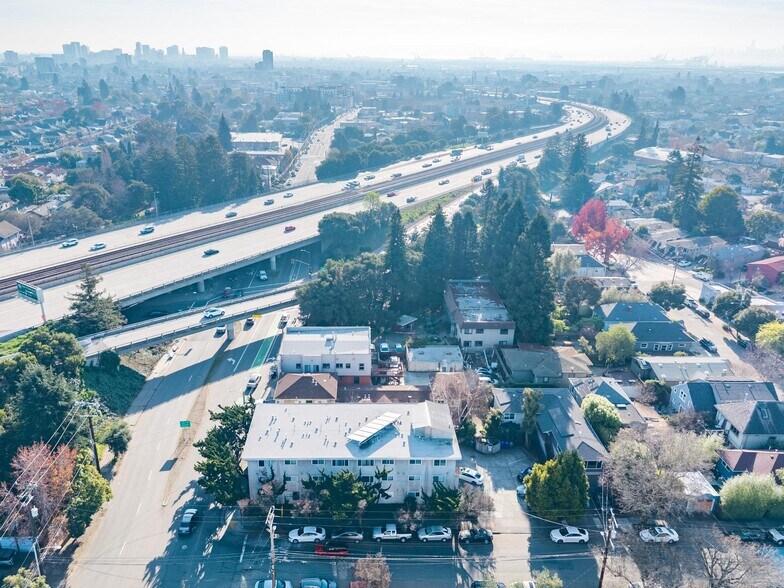 More Photos Of 5499 Claremont Ave, Oakland Apartments For Sale
