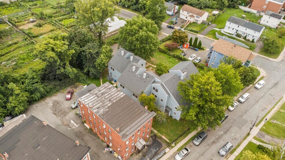 More Photos Of 270-276 Bellevue St, Hartford Apartments For Sale