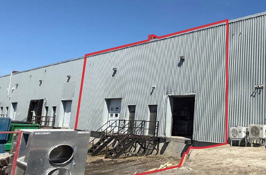 More Photos Of 1330 Rue Louis-Marchand, Beloeil Warehouse For Sale