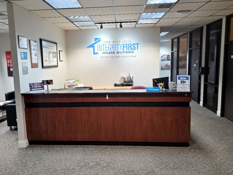 More Photos Of 2525 Eastern Blvd, York Office For Lease
