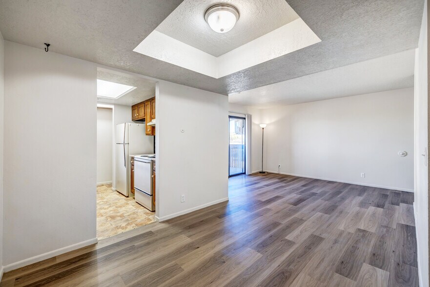 More Photos Of 800 W Highway Dr, Wellington Apartments For Sale