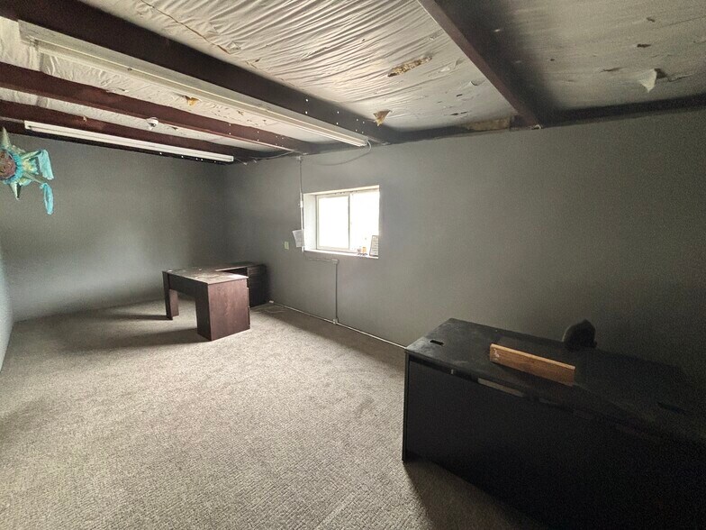 More Photos Of 2618 Cherry Ave NE, Salem Industrial For Sale