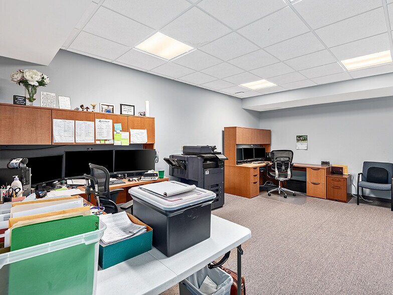 More Photos Of 2 Walden Ridge Dr, Asheville Medical For Lease