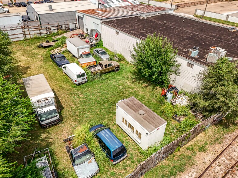 More Photos Of 925 E 19th St, Wichita Warehouse For Sale