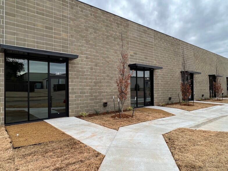 More Photos Of 1036 NW 68th, Oklahoma City General Retail For Lease