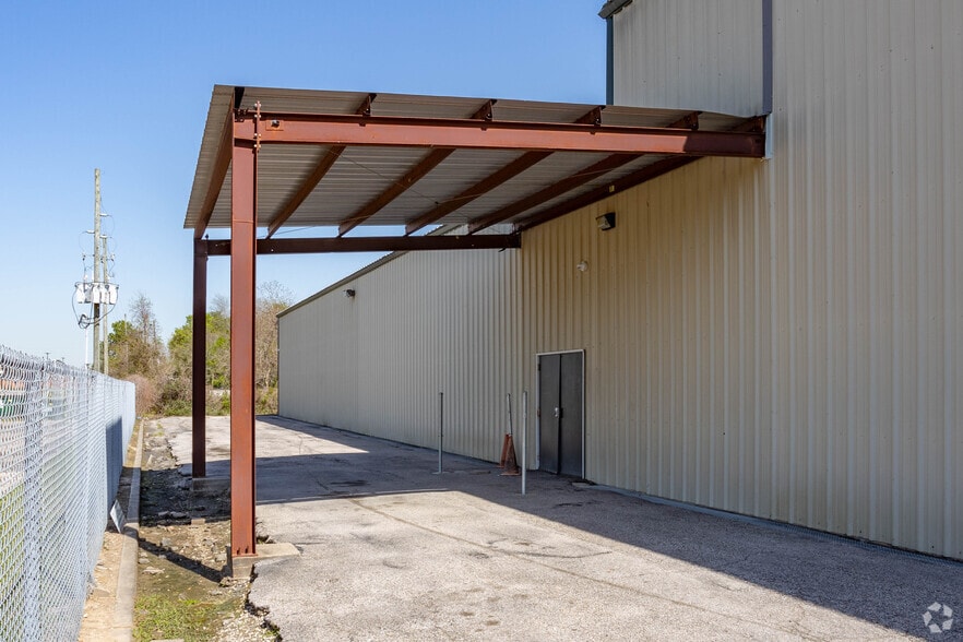 More Photos Of 24746 Saddlespur Ln, Katy Warehouse For Sale