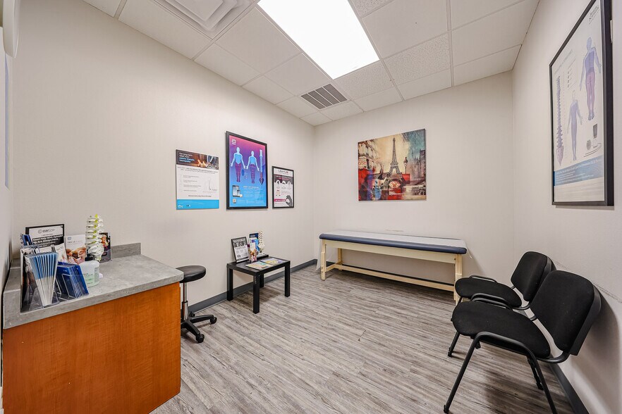 More Photos Of 535 E McKellips Rd, Mesa Office For Lease