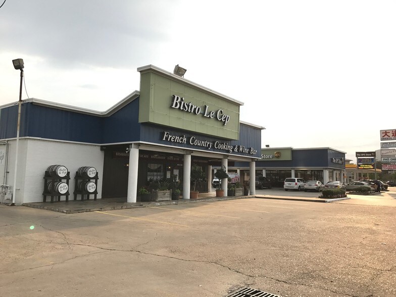 Primary Photo Of 11112-11152 Westheimer Rd, Houston Unknown For Lease