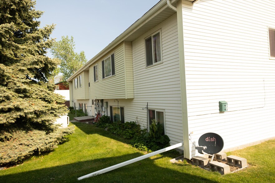 Primary Photo Of 1000 4th Ave SW, Conrad Apartments For Sale