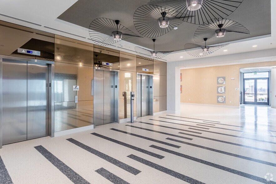 More Photos Of 5001 W Founders Way, Rogers Office For Lease