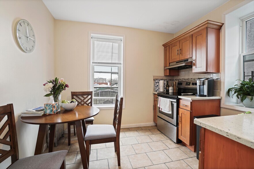 More Photos Of 6109 Catalpa Ave, Ridgewood Multifamily For Sale