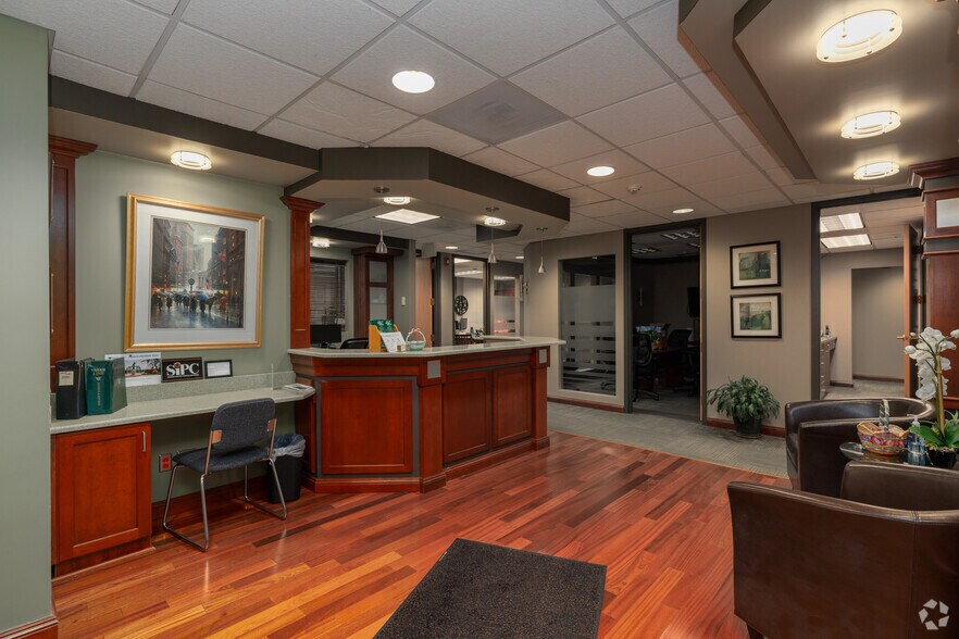 More Photos Of 111 Grant Ave, Endicott Office For Sale