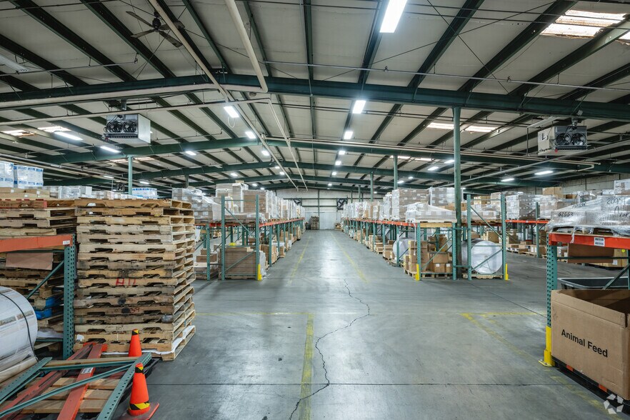 More Photos Of 1801 Rutherford Rd, Greenville Light Manufacturing For Lease