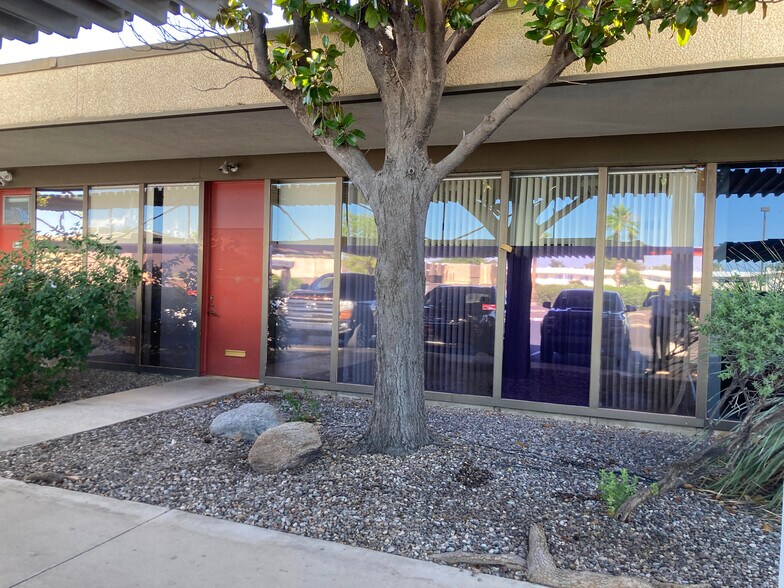 More Photos Of 8230 E Broadway Blvd, Tucson Medical For Sale