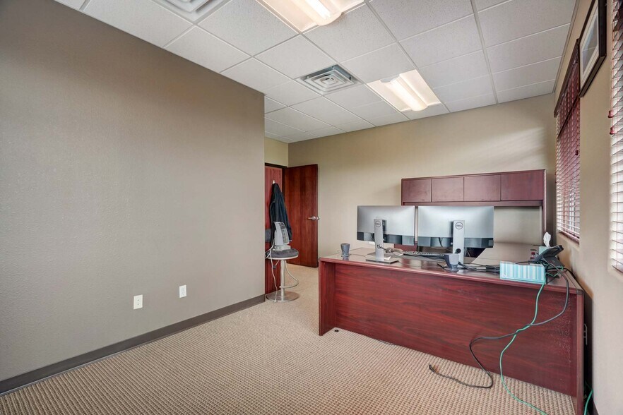 More Photos Of 3210 E Woodmen Rd, Colorado Springs Medical For Sale