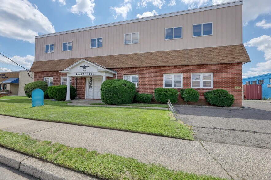 More Photos Of 845 Bloomfield Ave, Clifton Manufacturing For Lease