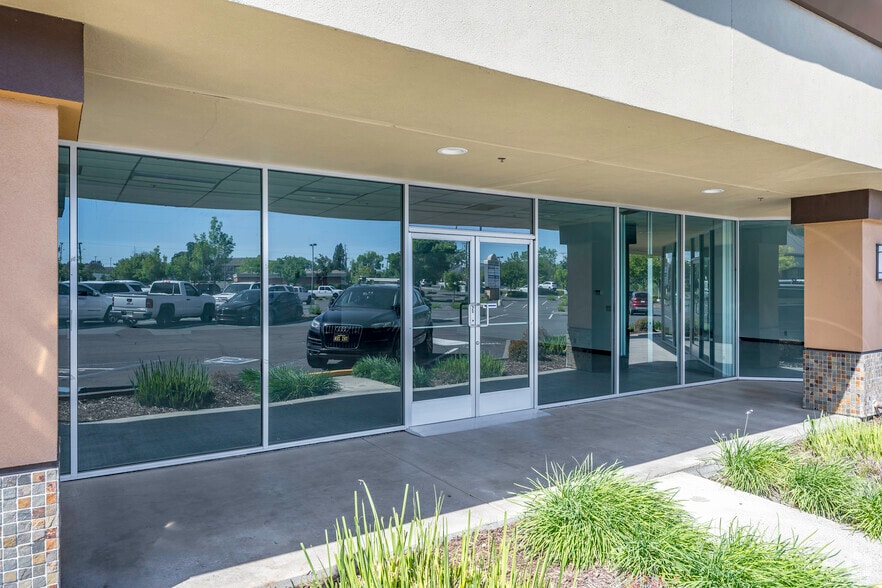 More Photos Of 5635-6015 Pacific St, Rocklin Unknown For Lease