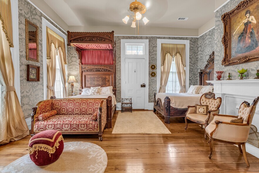 More Photos Of 607 Old West Point Rd, Starkville Hospitality For Sale