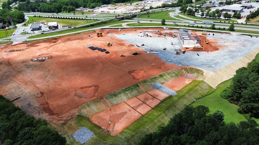More Photos Of 1095 Simuel Rd, Spartanburg Warehouse For Lease