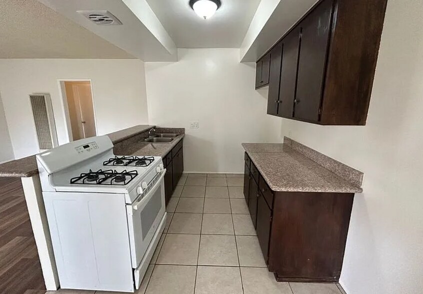More Photos Of 231 N Alhambra Ave, Monterey Park Apartments For Sale