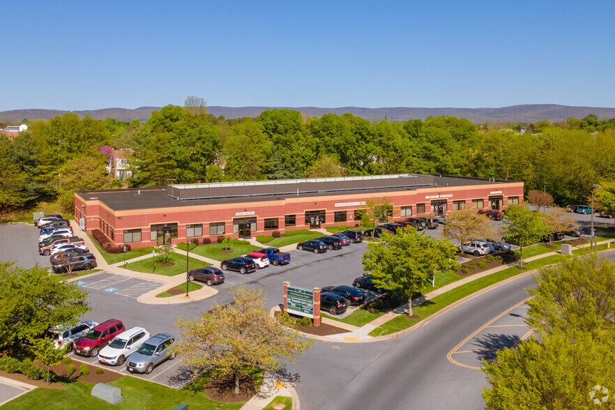 More Photos Of 141 Thomas Johnson Dr, Frederick Office For Sale