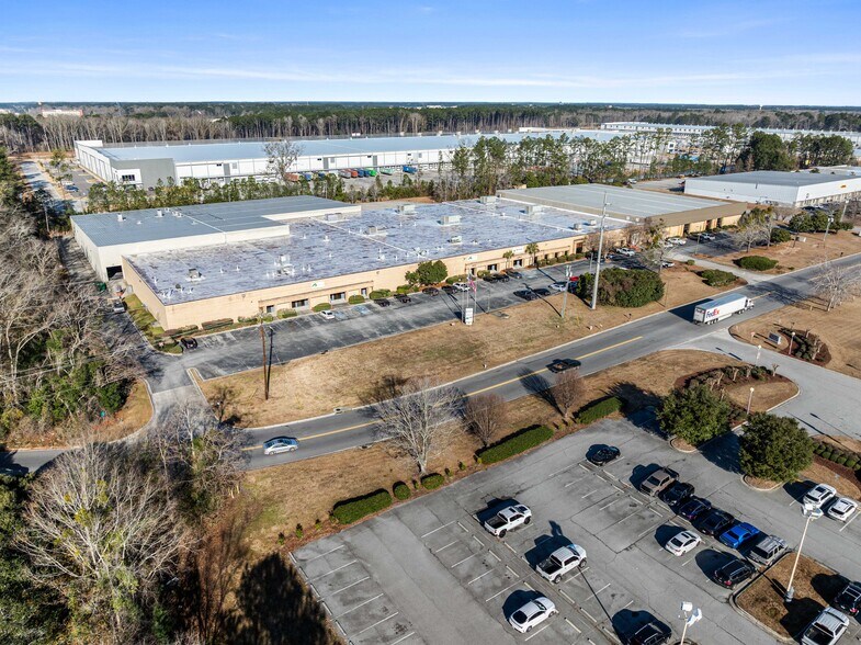 More Photos Of 101 Coleman Blvd, Savannah Distribution For Lease
