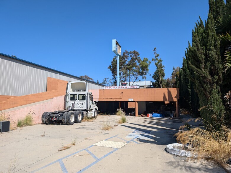 More Photos Of 2421 E Artesia Blvd, Long Beach Warehouse For Lease